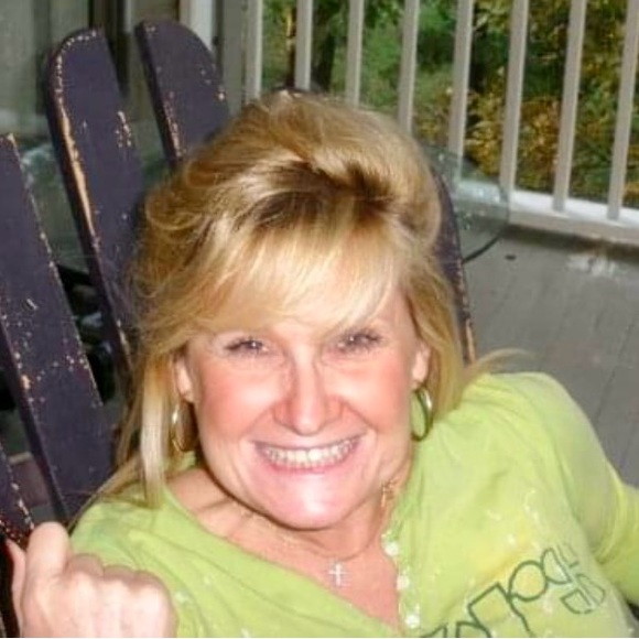 Meet your Posher, Ginger - Picture 2 of 2